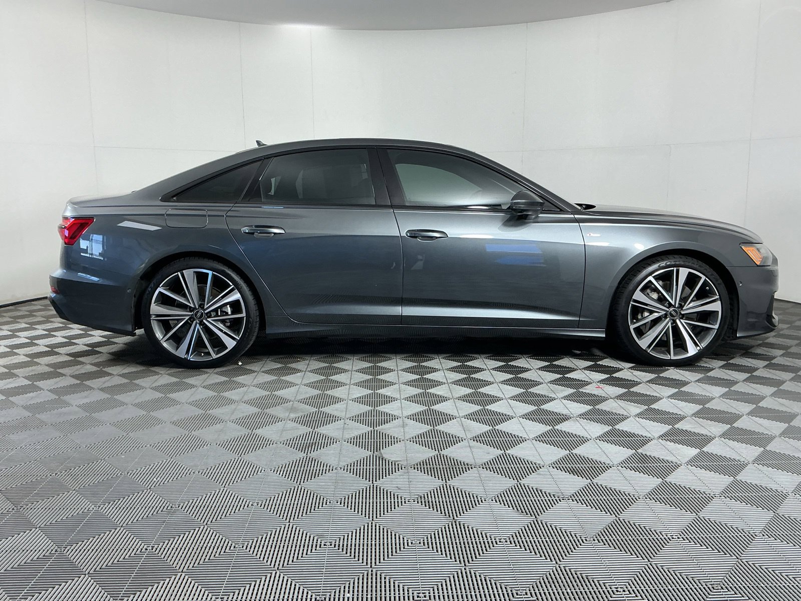Used 2025 Audi A6 3.0T Prestige w/ Prestige Package AWD/4WD image 9