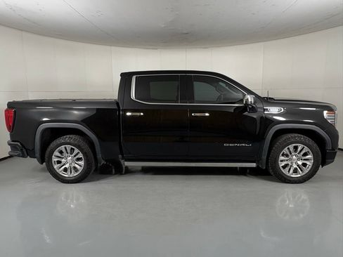 Used 2023 GMC Sierra 1500 Denali AWD/4WD image 9