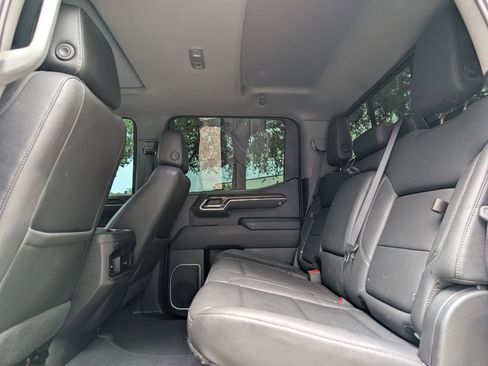 Used 2022 Chevrolet Silverado 1500 LT Trail Boss w/ LT Trail Boss Premium Package AWD/4WD image 22