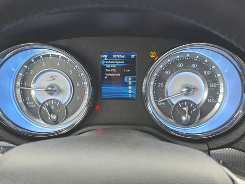 Used 2014 Chrysler 300 S image 12