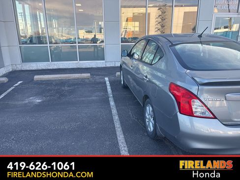 Used 2014 Nissan Versa SV w/ Convenience Package image 13