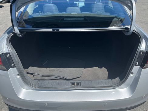 Used 2025 Nissan Versa SV FWD image 24