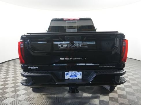 Used 2024 GMC Sierra 2500 Denali Ultimate AWD/4WD image 4
