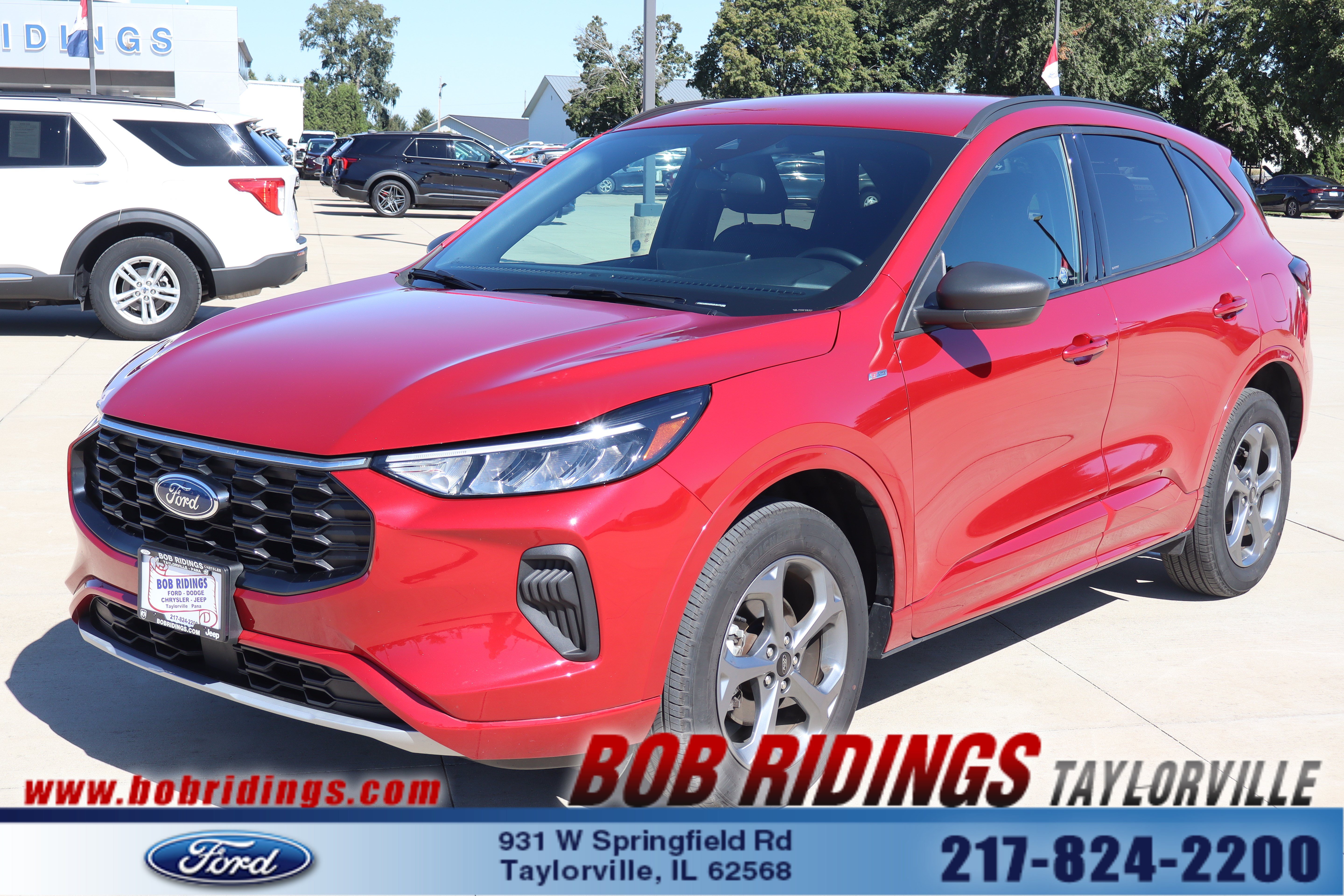 Used 2024 Ford Escape ST-Line w/ Tech Pack #1 AWD/4WD image 1