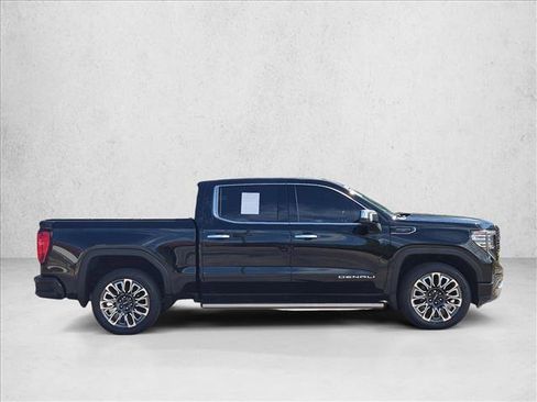 Used 2023 GMC Sierra 1500 Denali Ultimate AWD/4WD image 4