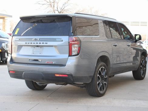 Used 2022 Chevrolet Suburban RST w/ Luxury Package image 3