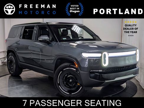 Used 2025 Rivian R1S Adventure AWD/4WD image 1