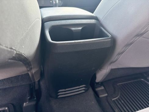 Used 2019 Toyota Tacoma SR5 RWD image 12