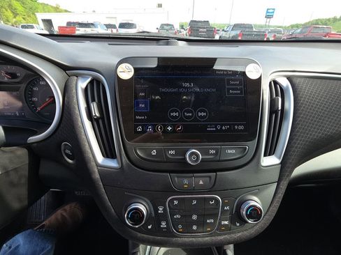 Used 2025 Chevrolet Malibu LT FWD image 10