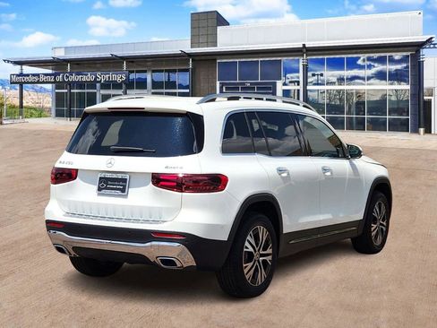 New 2025 Mercedes-Benz GLB 250 4MATIC image 5