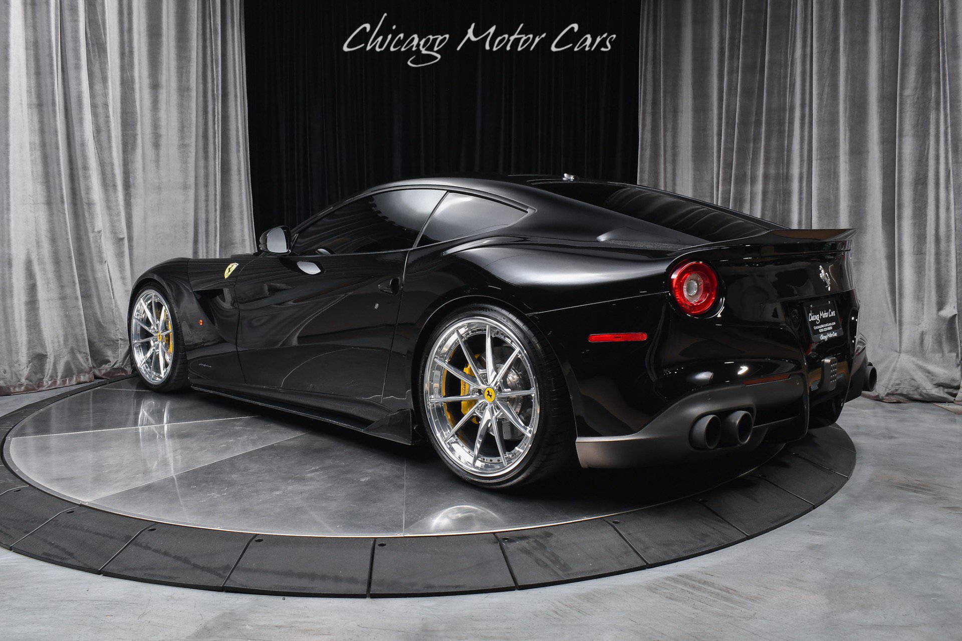 Used 2013 Ferrari F12 Berlinetta RWD image 3