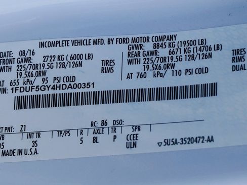 Used 2017 Ford F550 2WD Regular Cab Super Duty image 49