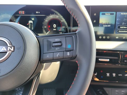 New 2026 Nissan Kicks SR w/ Cold Weather Package image 24