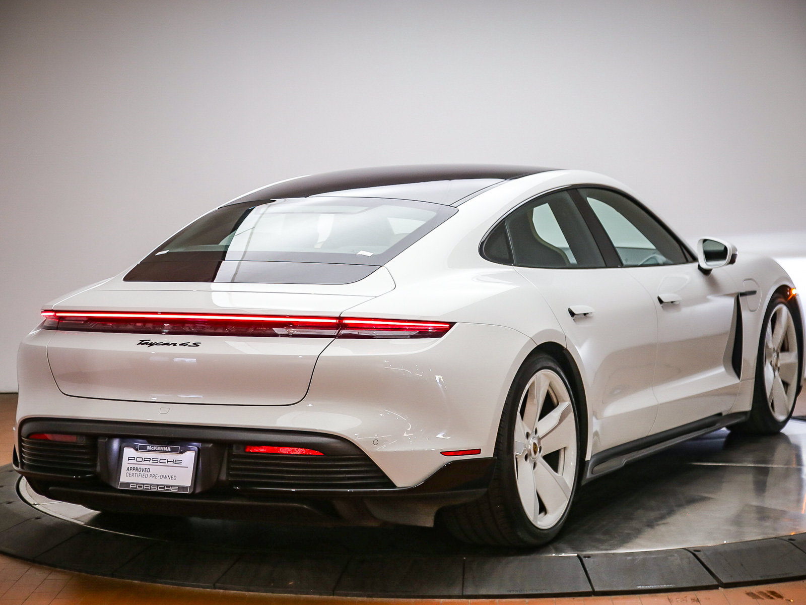 Certified 2021 Porsche Taycan 4S w/ Premium Package AWD/4WD image 7