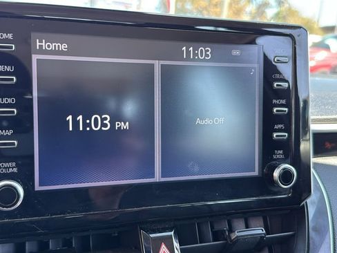 Used 2020 Toyota Corolla LE image 19