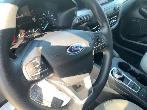 Used 2020 Ford Escape S image 17