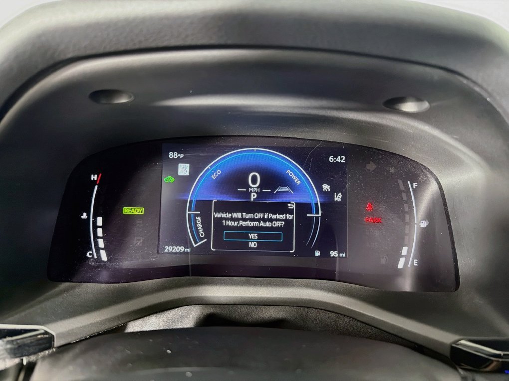 Used 2025 Toyota Camry SE FWD image 18