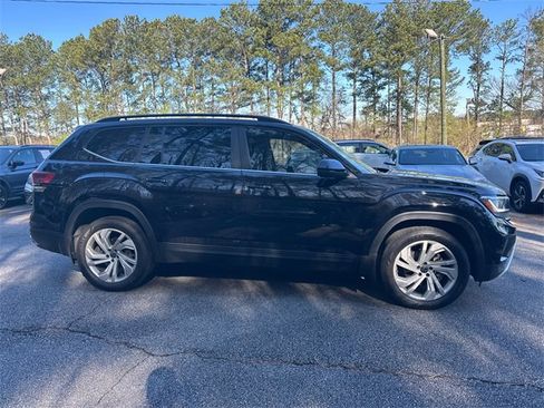 Used 2023 Volkswagen Atlas SE w/ Panoramic Sunroof Package image 4