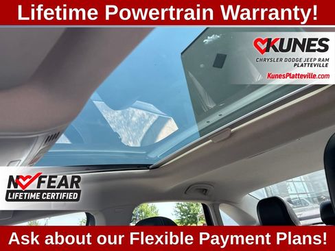 Used 2025 Volkswagen Jetta SE FWD image 26