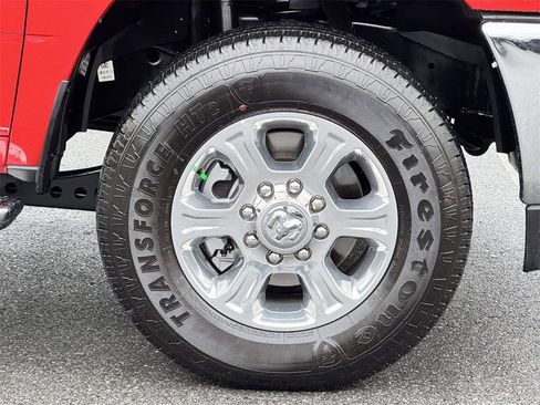 Used 2024 RAM 2500 Big Horn w/ Bed Utility Group image 11