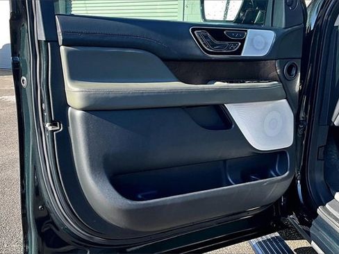 Used 2023 Lincoln Navigator L Black Label image 18
