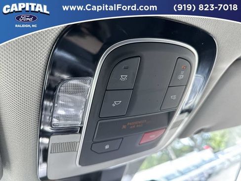 Used 2023 Hyundai Santa Fe SEL AWD/4WD image 32