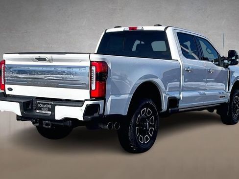 Used 2023 Ford F350 Platinum image 2
