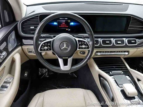 Used 2020 Mercedes-Benz GLS 450 4MATIC image 17