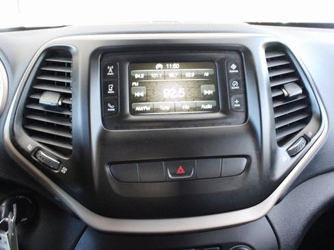 Used 2014 Jeep Cherokee Latitude image 5