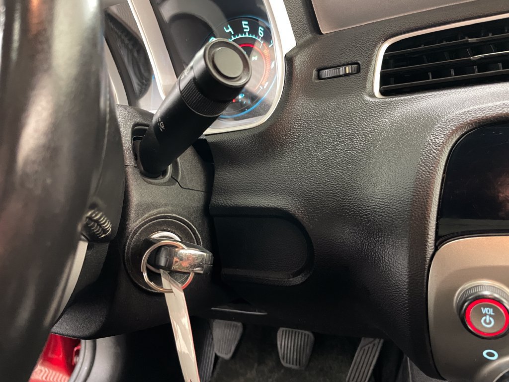 Used 2010 Chevrolet Camaro SS RWD image 26