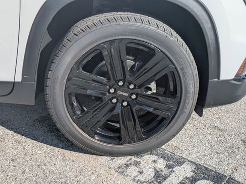 New 2026 GMC Acadia Elevation w/ Black Edition FWD image 11
