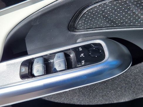 Used 2025 Mercedes-Benz E 450 4MATIC Sedan image 15