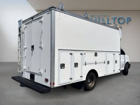 Used 2021 Chevrolet Express 4500 w/ Power Convenience Package RWD image 6