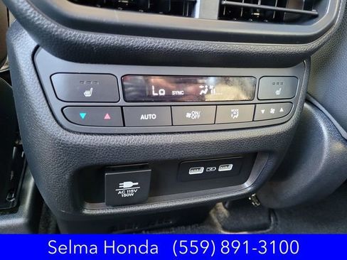 Used 2023 Honda Pilot Elite image 12