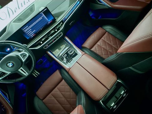 Used 2024 BMW X6 M60i w/ Dynamic Handling Package image 18