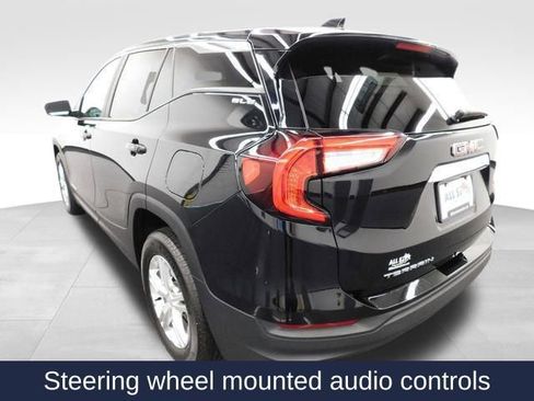 Used 2024 GMC Terrain SLE image 13