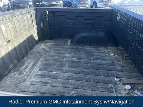 Used 2019 GMC Sierra 1500 AT4 w/ AT4 Premium Package image 11