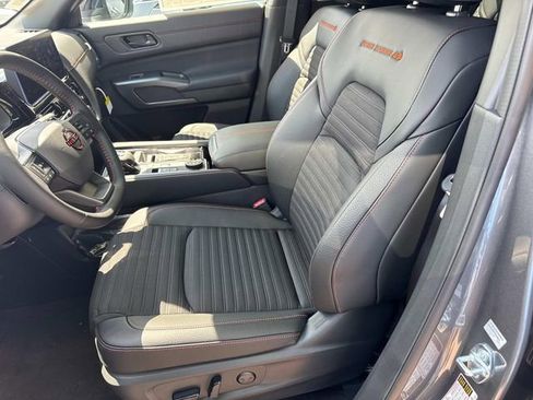 New 2026 Nissan Pathfinder Rock Creek AWD/4WD image 24