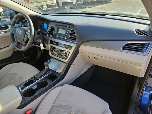 Used 2017 Hyundai Sonata SE image 29