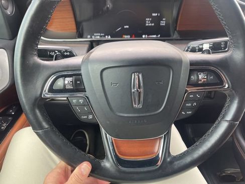 Used 2020 Lincoln Navigator Reserve w/ Equipment Group 208A Reserve AWD/4WD image 5