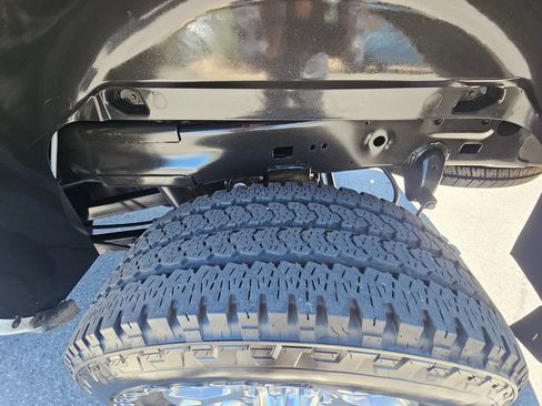 Used 2024 RAM 2500 Laramie w/ Safety Group AWD/4WD image 25