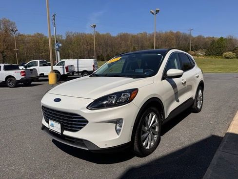 Used 2022 Ford Escape Titanium w/ Titanium Elite Package image 28