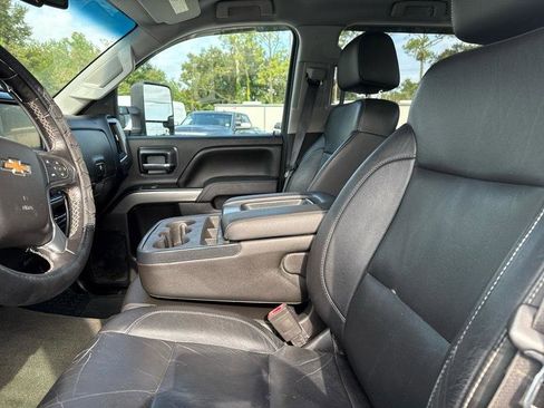 Used 2015 Chevrolet Silverado 2500 LT w/ LT Fleet Convenience Package image 8