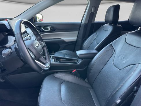 Used 2022 Jeep Compass Limited AWD/4WD image 11