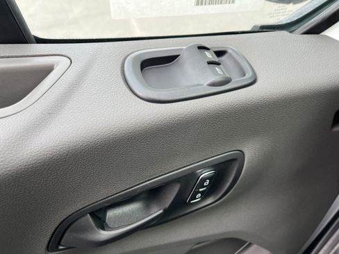 New 2026 Ford Transit 250 148 Medium Roof image 19