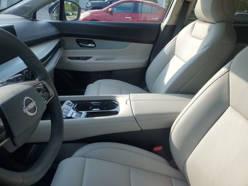 Certified 2025 Nissan Murano SL w/ Cargo Package AWD/4WD image 8