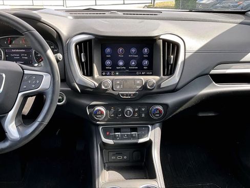 Used 2022 GMC Terrain SLT w/ Tech Package image 7