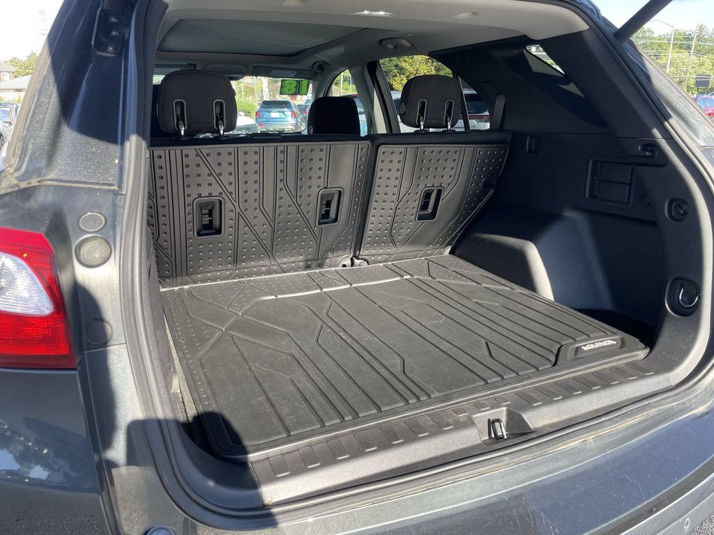 Used 2018 Chevrolet Equinox LT w/ Sun & Infotainment Package AWD/4WD image 36