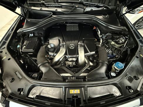 Used 2013 Mercedes-Benz GL 450 GL 450 4MATIC Sport Utility 4D w/ Premium 2 Pkg image 43