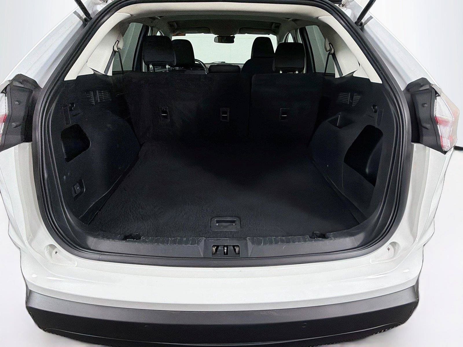 Used 2022 Ford Edge SE AWD/4WD image 14